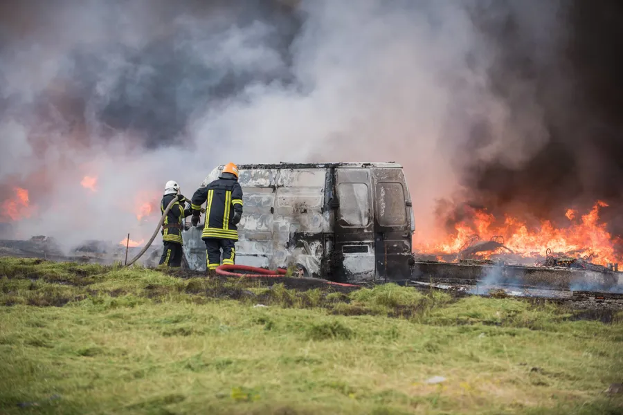 Illustrasjonsbilde beredskap - bil i brann